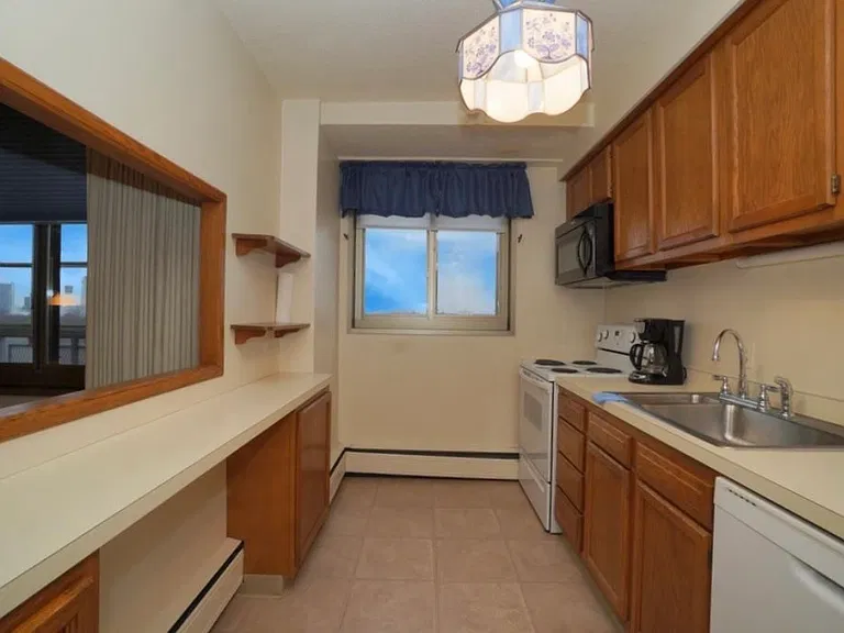 151 Buffalo Ave #905 — Photo 1