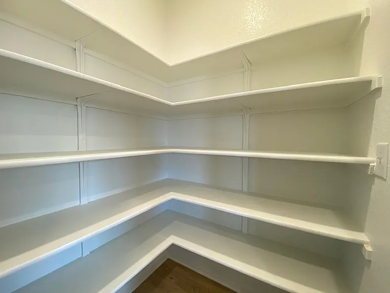 241 Saide St — Photo 10