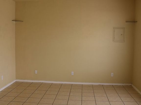 2nd image of 8421 Mercury St #B