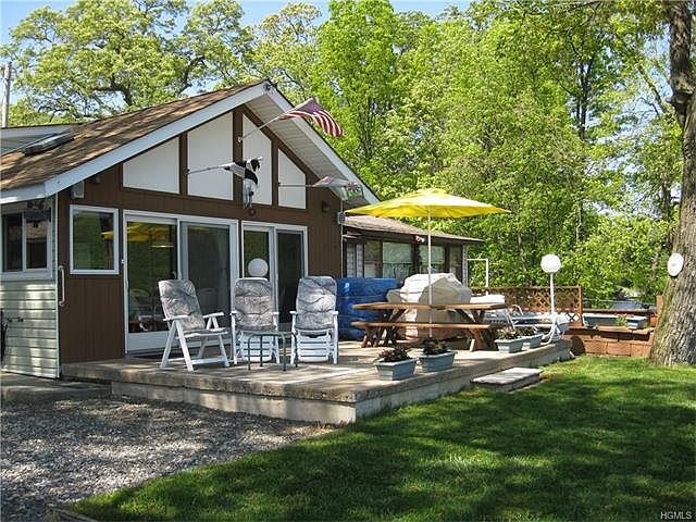 1st image of 30 Woodlands Ter