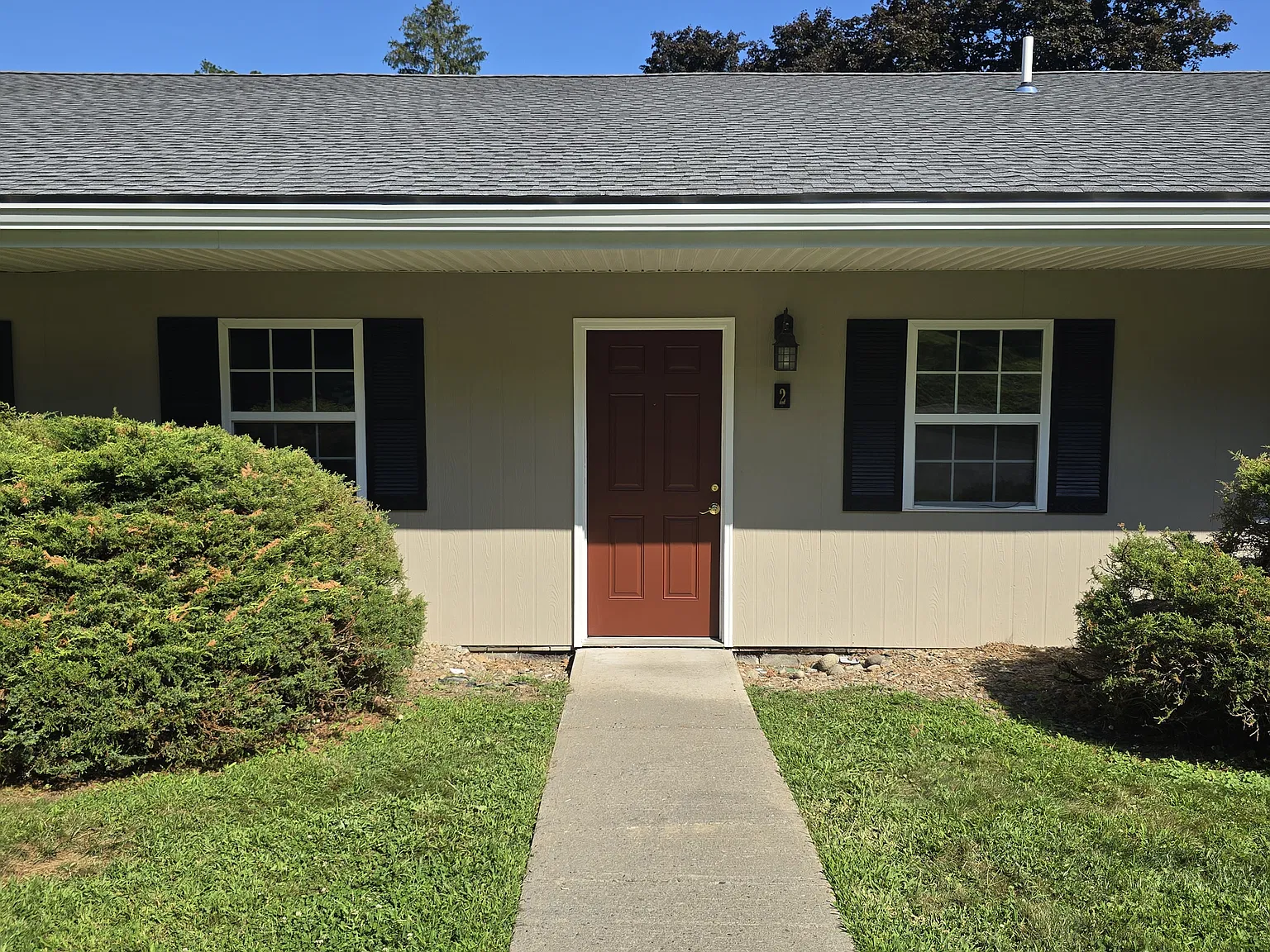 2-2 Willow Way — Photo 1