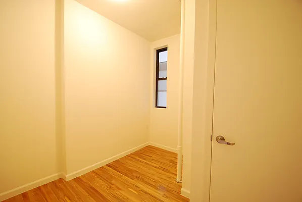 Rented by Bohemia Realty Group | media 18