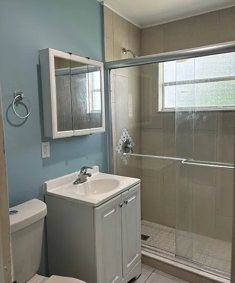 933 Poinsettia Dr — Photo 9