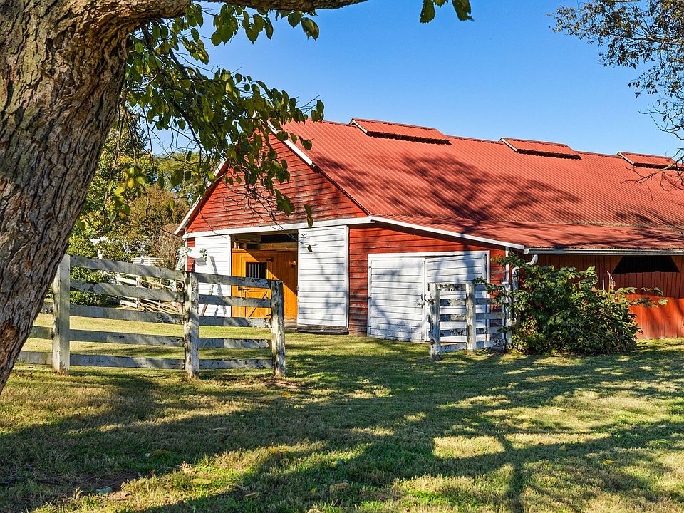 61st image of this home