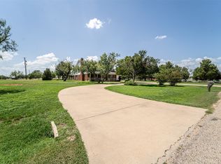 102 Five Oaks Rd, Abilene, TX 79606