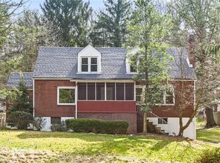 129 Spanish Villa Dr, Jeannette, PA