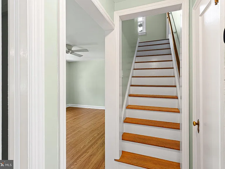 112 Cambridge Ave — Photo 15