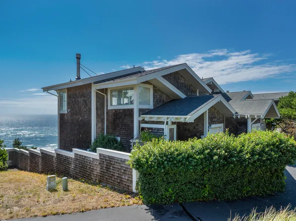 100 Capes Dr, Tillamook, OR 97141