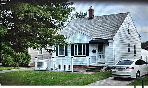 3 bed, 1458 sqft, $2,200 — Photo 1
