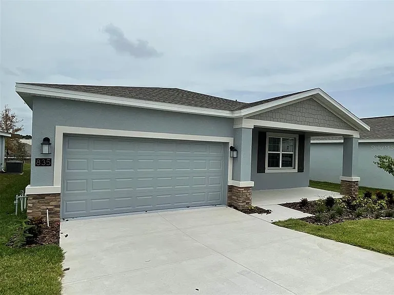 835 Ofanto Way — Photo 3