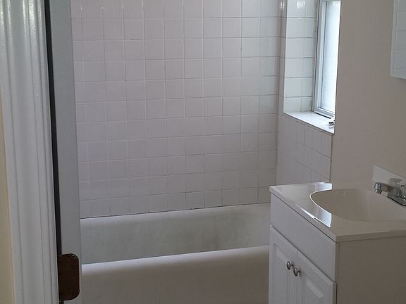 3rd image of 4700 W Flournoy St APT 2