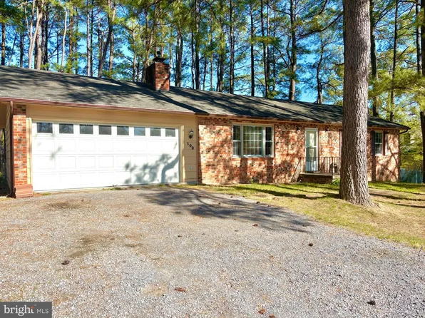 102 Carroll Dr, Stephens City, VA 22655