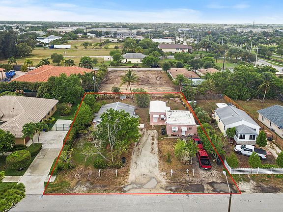 3rd image of 1018 SW 7th Avenue #1018, 1020, 1022, 1024
