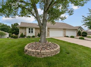 523 NW Alexa Ln, Lees Summit, MO 64081