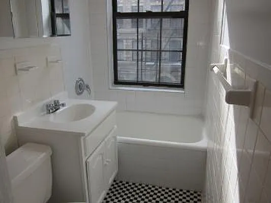 Rented by Corcoran | media 21