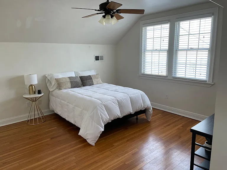 6374 Argonne Blvd — Photo 9