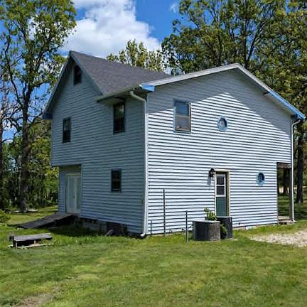 3rd image of 29681 Maine Dr