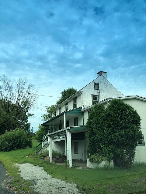 1st image of 1011 Snyder Ave