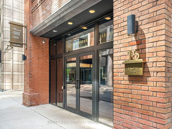 2nd image of 15 Mercer St #518
