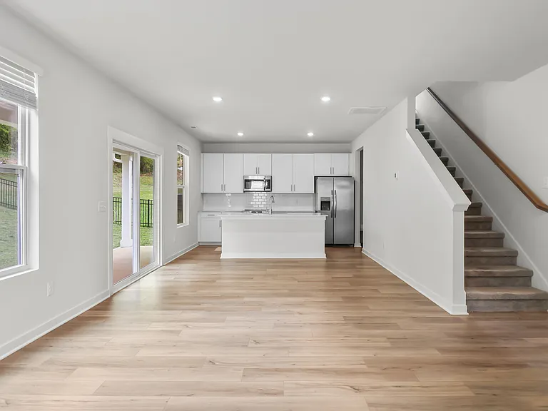 1055 Ross Farms Blvd — Photo 14