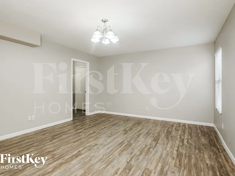 7570 W Comet Ave — Photo 5