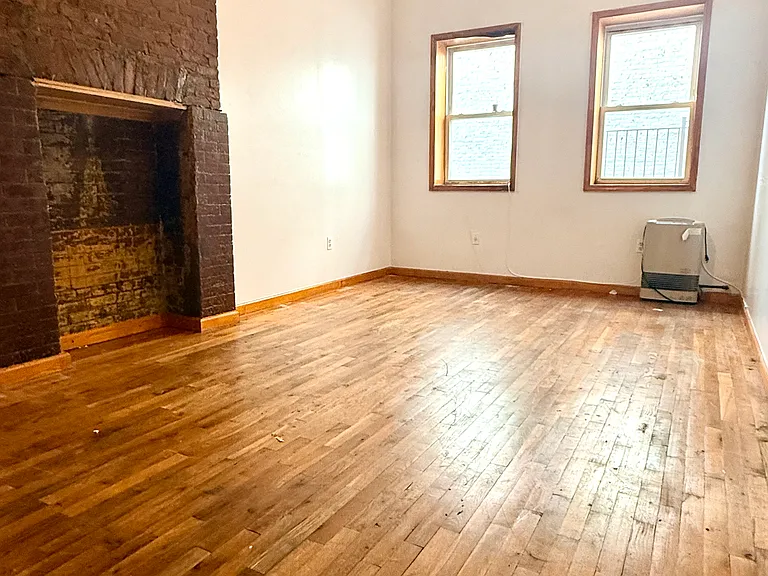 1505 Broadway #3R — Photo 12