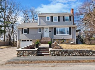 120 Westview Dr, Norwood, MA 02062