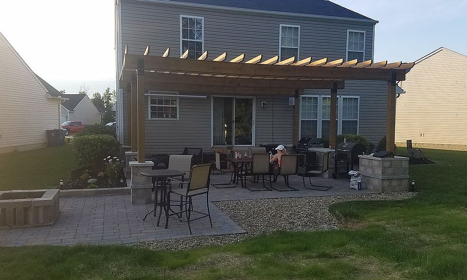 2nd image of 4405 Woodcrest Ct
