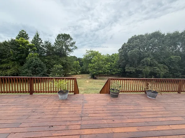526 Everette Butler Dr, Inman, SC 29349