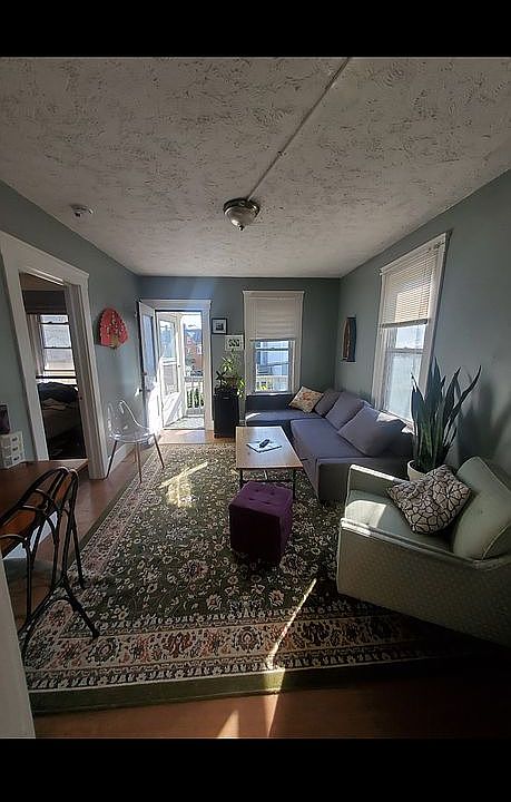 1st image of 2527 Thurman Ave APT 3