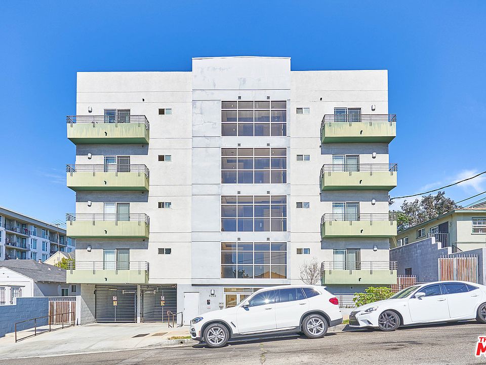 1st image of 1042 S Kingsley Dr #Penthouse 1