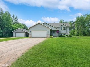 39161 Darling Ln, Hinckley, MN 55037