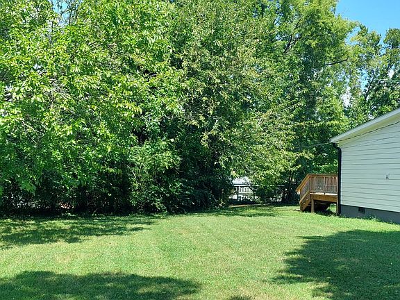 5th image of 1833 Woodbine Ave Lot 21