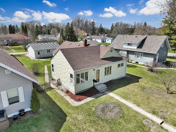 939 Duluth Ave N, Thief River Falls, MN 56701