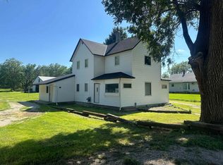 601 County Line Rd, Newman Grove, NE 68758