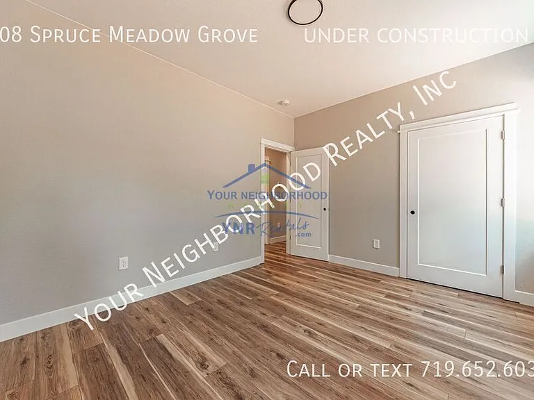 308 Spruce Meadow Grv — Photo 15