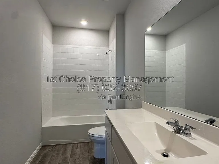 912 Rothville Ln — Photo 26