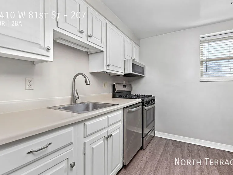 9410 W 81st St #207 — Photo 2