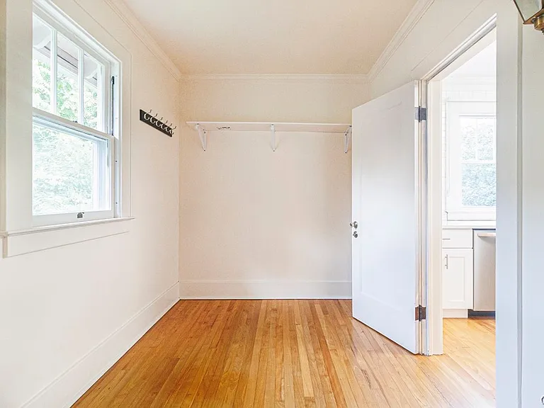 6 Sanger Ave — Photo 28