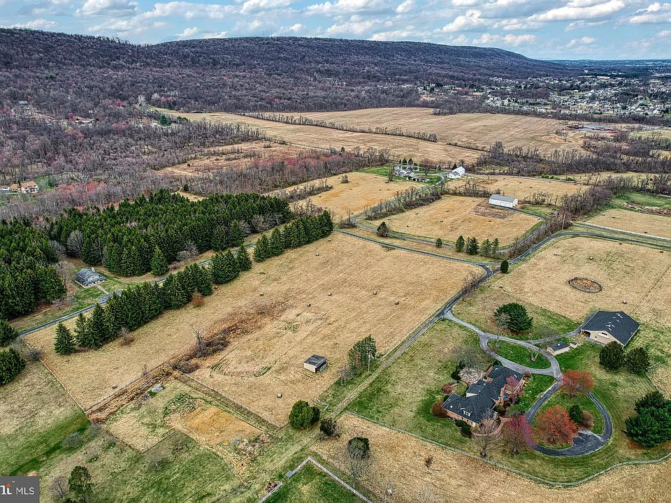 9 Stillmeadows Ln, Enola, PA 17025 Zillow