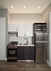 Rented by Realty Advisors Group