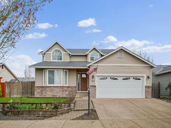 1367 S 7th St, Independence, OR 97351