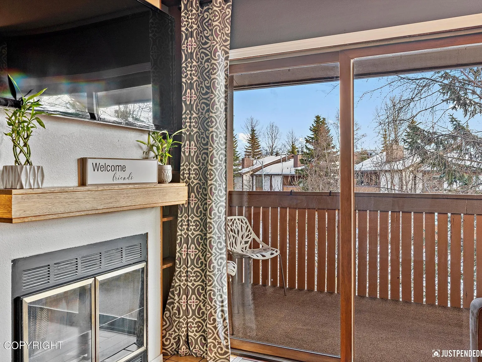 Huntsmen Cir, Anchorage — Photo 3