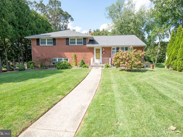 109 Twining Rd, Oreland, PA 19075