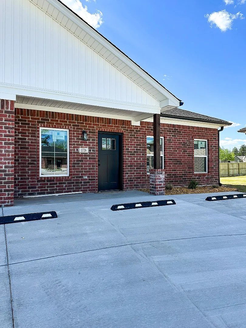 1724 Rosemary Drive - 1726 Rosemary Drive — Photo 1