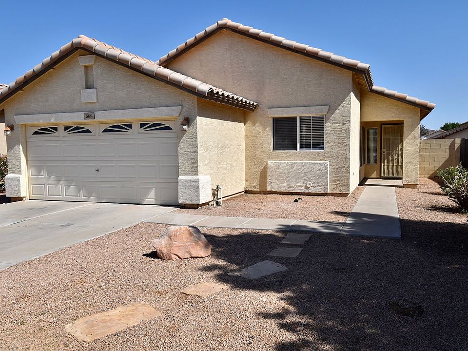 1st image of 668 E Cantebria Dr