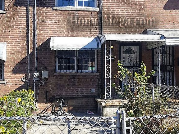 3rd image of 3933 Bouck Ave