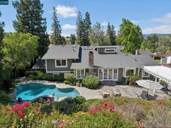 1718 Rockspring Pl, Walnut Creek, CA 94596