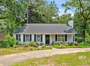 1 Azalea Ct, Fairhope, AL 36532