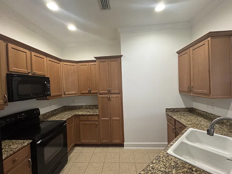 3210 W Horatio St #1 — Photo 6